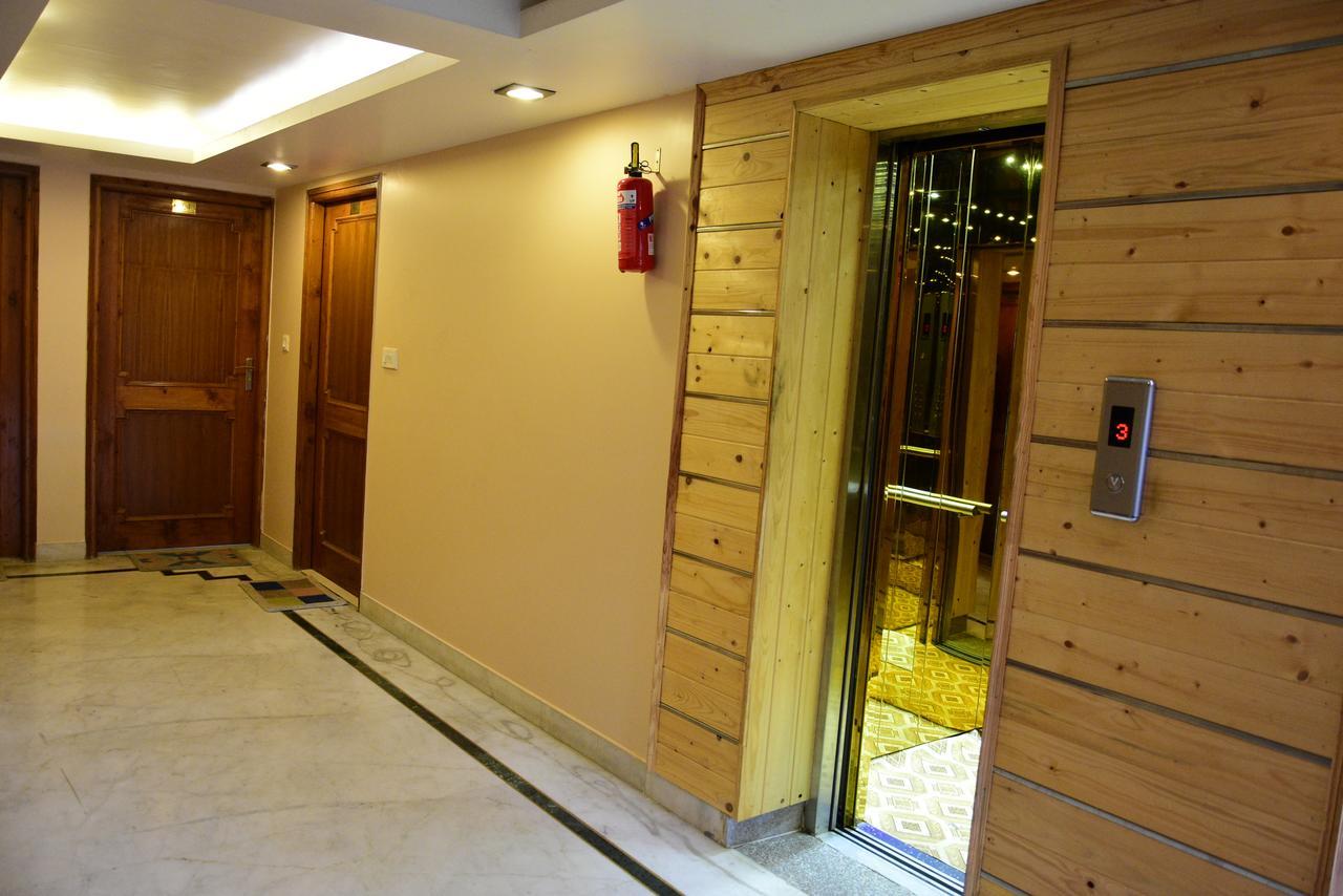 Hotel Park Paradise Manali Manāli Exteriör bild